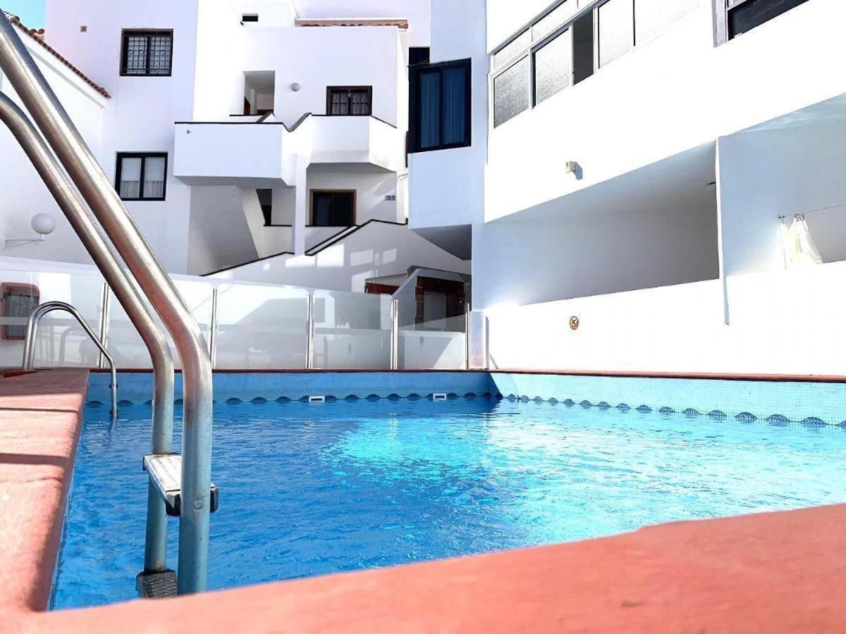 Apartment Near The Ocean Арона Экстерьер фото